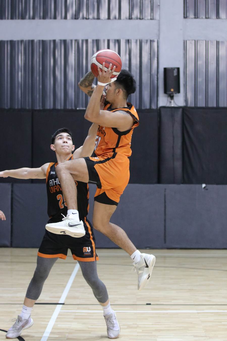 Athletes Unrivaled live scrimmage play